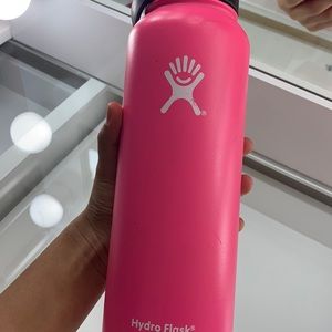 Pink 40oz hydro flask